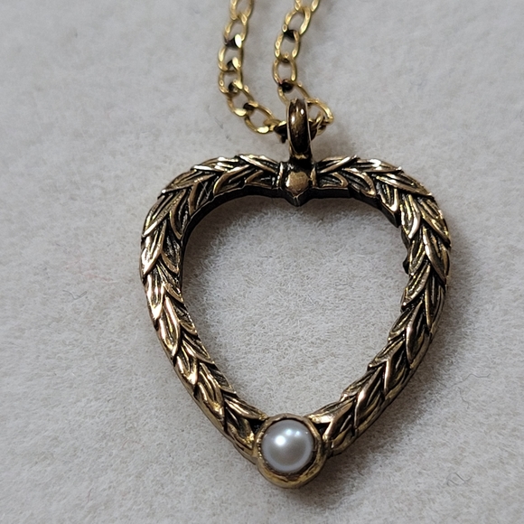 Open Heart Necklace. - Picture 3 of 7